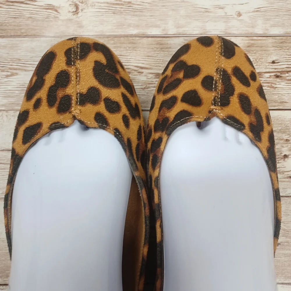 Pierre Dumas Leopard / Cheetah Print Flat Ballet Slipper Shoes Size 7 Tan Black